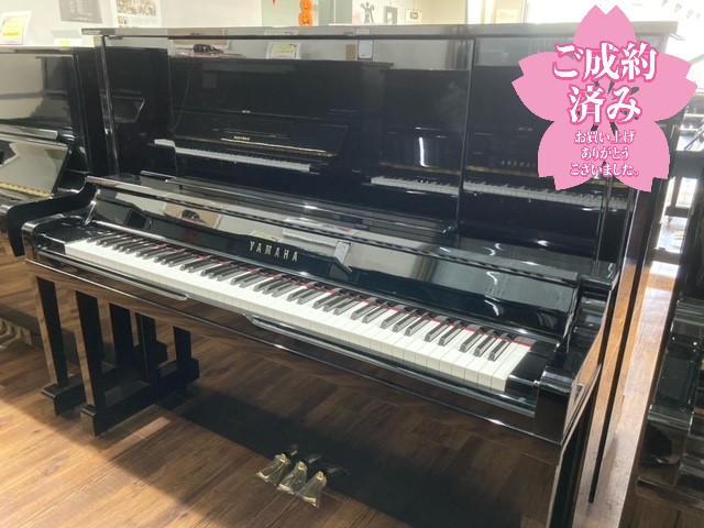 ヤマハ　アップライトピアノ　UX30Bl